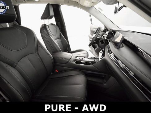 Used 2023 INFINITI QX60 Pure image 16