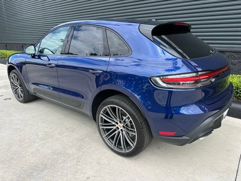Used 2026 Porsche Macan AWD/4WD image 3
