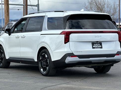 New 2026 Kia Carnival EX image 7