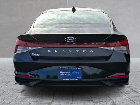 Certified 2023 Hyundai Elantra SEL FWD image 5