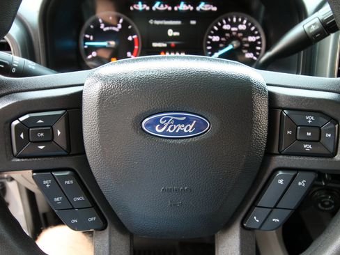 Used 2022 Ford F250 XLT w/ XLT Premium Package AWD/4WD image 24
