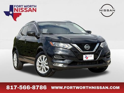 Used 2022 Nissan Rogue Sport SV image 1