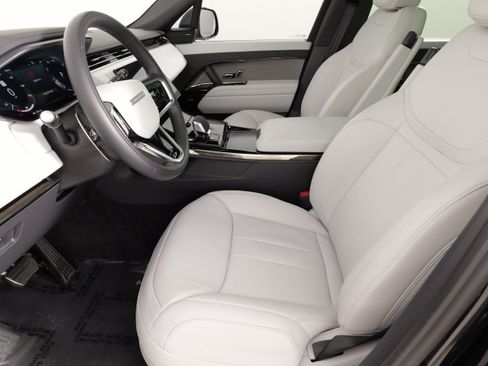 Used 2025 Land Rover Range Rover Sport AWD/4WD image 29