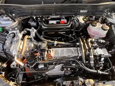 Used 2022 Mercedes-Benz EQB 350 4MATIC image 31