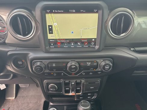 Certified 2022 Jeep Gladiator Overland w/ Safety Group image 25