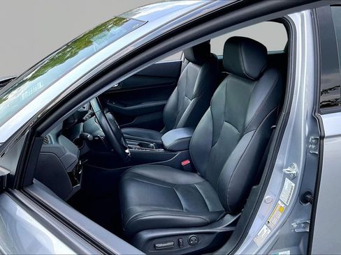 Used 2025 Honda Accord Sport image 16