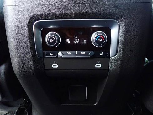 Used 2023 Chevrolet Tahoe High Country AWD/4WD image 11