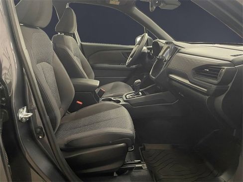 Used 2025 Subaru Forester Premium image 15