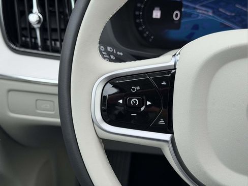 New 2026 Volvo XC60 B5 Ultra w/ Protection Package Premier AWD/4WD image 8