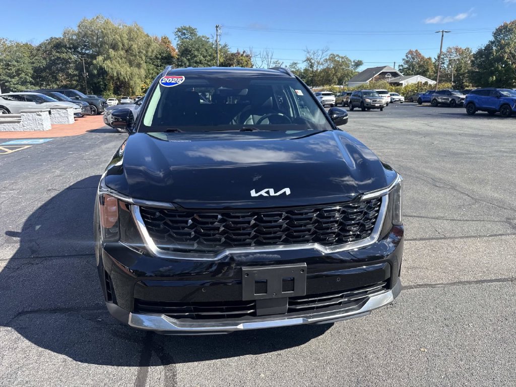 Used 2025 Kia Sorento S AWD/4WD image 11