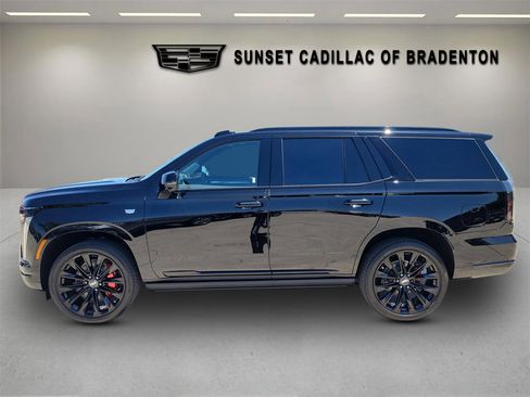New 2026 Cadillac Escalade Platinum Sport w/ LPO, ONYX Package image 7