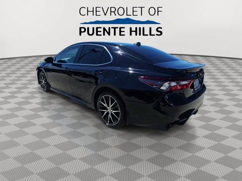 Used 2022 Toyota Camry SE w/ Convenience Package FWD image 6