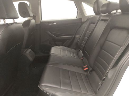 Used 2024 Volkswagen Jetta SE image 18