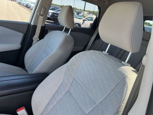 Used 2023 Nissan Rogue SV AWD/4WD image 11
