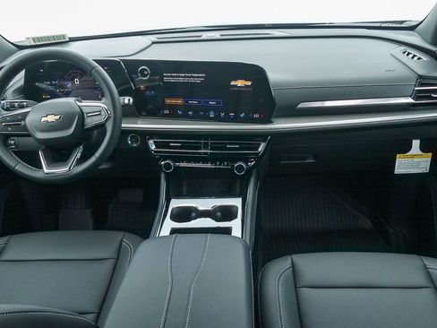 New 2026 Chevrolet Traverse LT w/ Driver Confidence Package FWD image 13