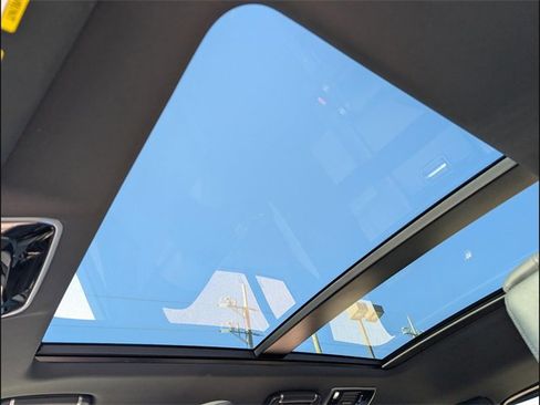 Used 2018 Land Rover Range Rover Supercharged image 12