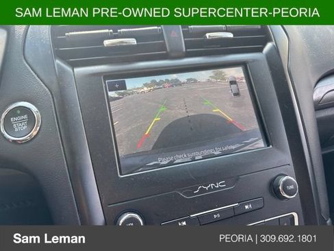 Used 2020 Ford Fusion SE w/ Equipment Group 151A FWD image 9
