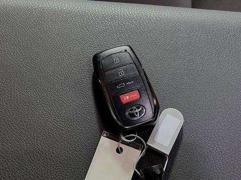 Used 2025 Toyota Camry LE FWD image 36