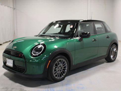 Used 2025 MINI Cooper S FWD image 1