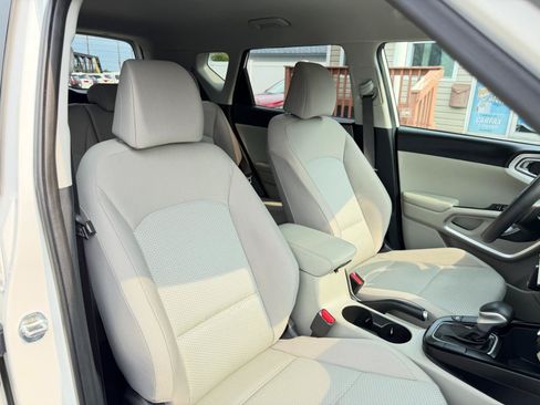 Used 2022 Kia Soul LX w/ Technology Package FWD image 41