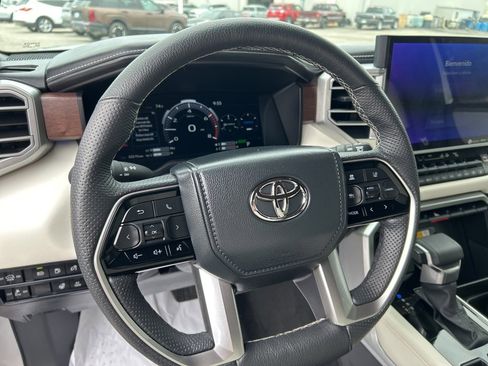 Used 2024 Toyota Sequoia Capstone image 13