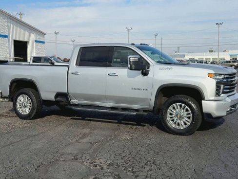 Certified 2021 Chevrolet Silverado 3500 High Country w/ Z71 Off-Road Package image 2