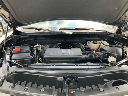 Used 2023 Chevrolet Suburban RST w/ Luxury Package image 12