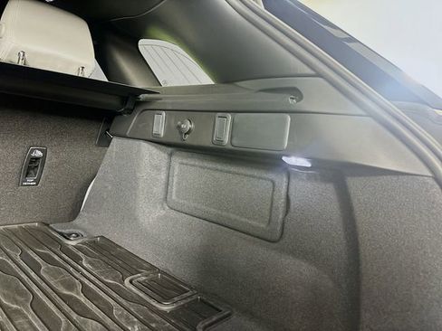 Used 2026 Land Rover Range Rover Velar Dynamic SE image 26