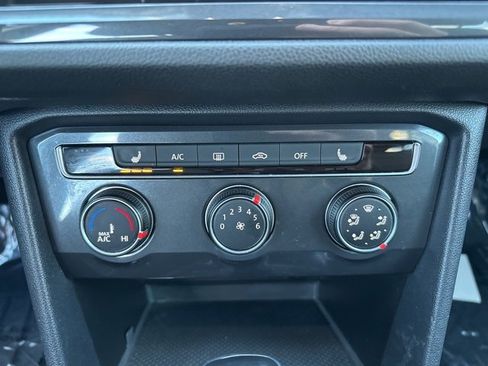 Used 2022 Volkswagen Tiguan S image 18