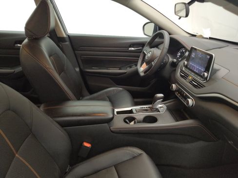 Used 2021 Nissan Altima 2.5 SR FWD image 21