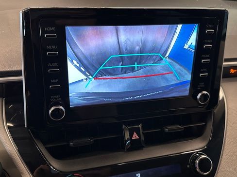 Used 2020 Toyota Corolla LE w/ LE Premium Package FWD image 14