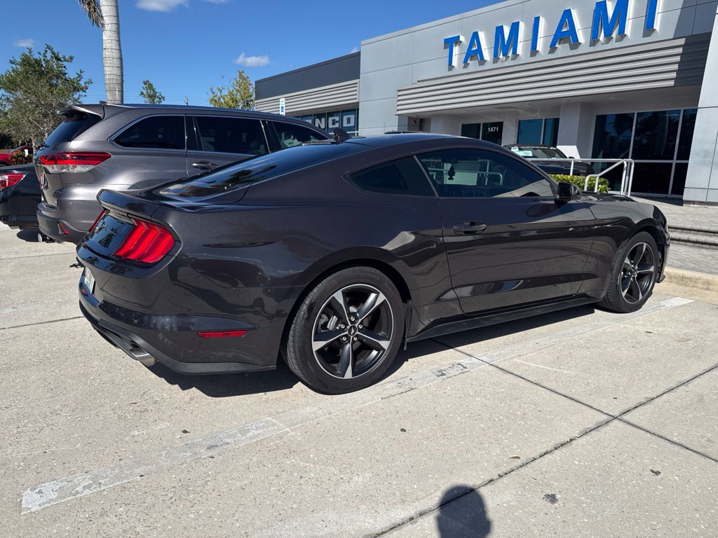 Used 2023 Ford Mustang Coupe RWD image 4