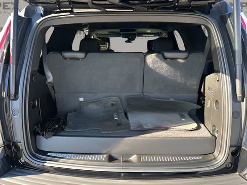 Used 2019 Cadillac Escalade Platinum image 34