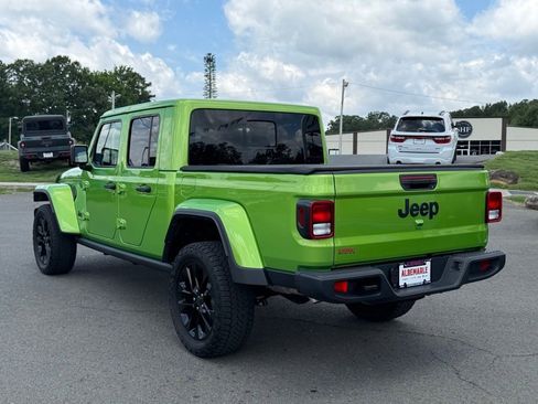 Used 2025 Jeep Gladiator Sport AWD/4WD image 6