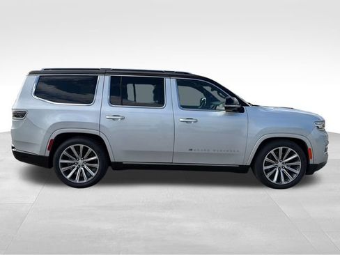 Used 2023 Jeep Grand Wagoneer Series II AWD/4WD image 4
