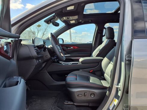 Used 2024 Chevrolet Traverse RS w/ LPO, Floor Liner Package image 26