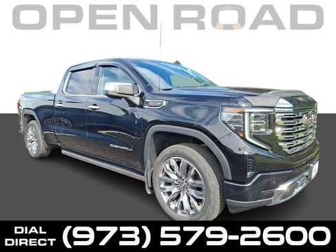 Used 2024 GMC Sierra 1500 Denali w/ Denali Reserve Package AWD/4WD image 1