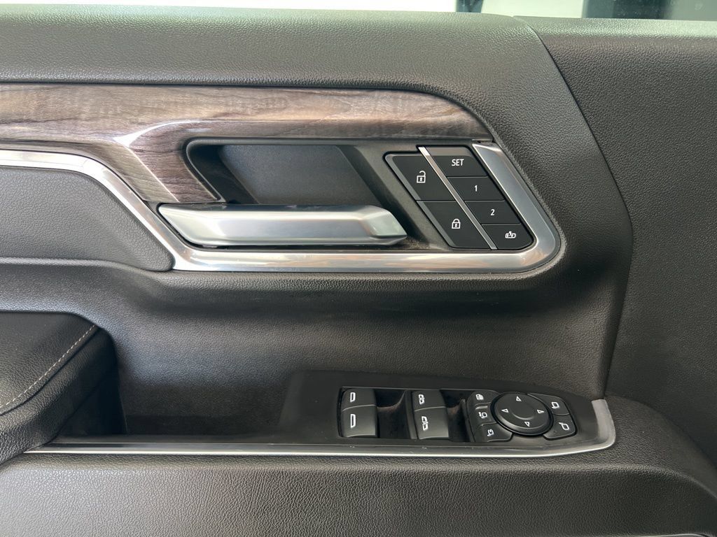 Used 2024 Chevrolet Silverado 2500 LTZ AWD/4WD image 21