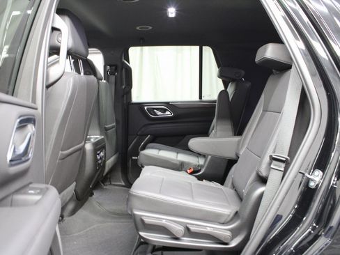 Used 2024 Chevrolet Tahoe Z71 w/ Z71 Off-Road Package AWD/4WD image 10