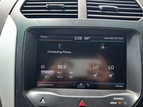 Used 2014 Ford Explorer XLT w/ Equipment Group 202A AWD/4WD image 25