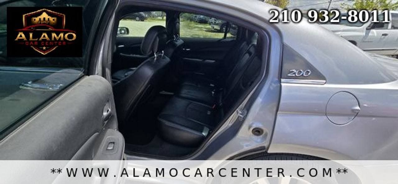 Used 2013 Chrysler 200 Limited FWD image 27