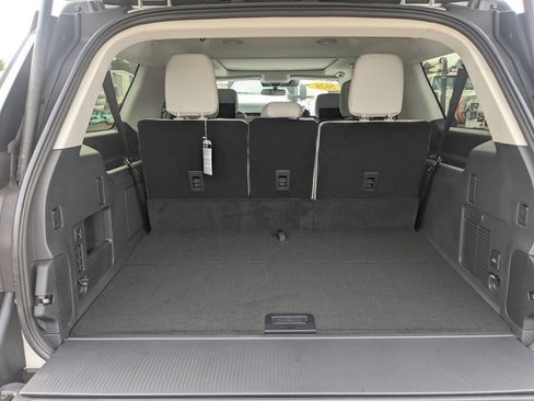 New 2026 Ford Expedition Max Platinum image 13