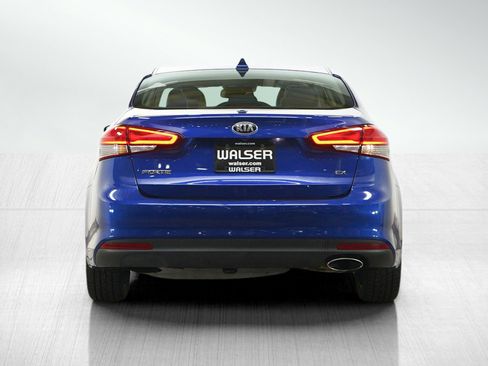 Used 2017 Kia Forte EX w/ EX Premium Plus Package FWD image 4