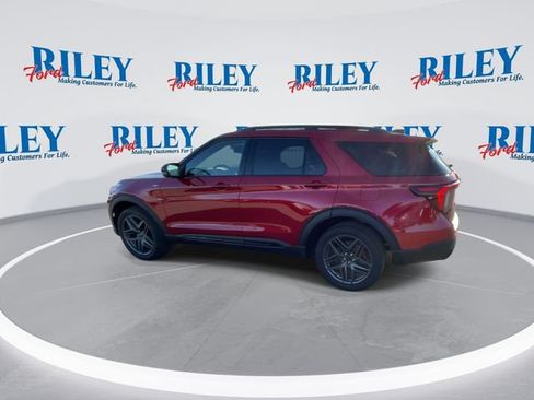 New 2026 Ford Explorer ST-Line w/ ST-Line Street Pack AWD/4WD image 5