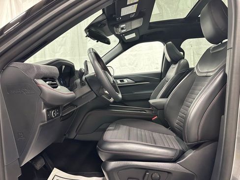 Used 2025 Ford Explorer ST-Line AWD/4WD image 14