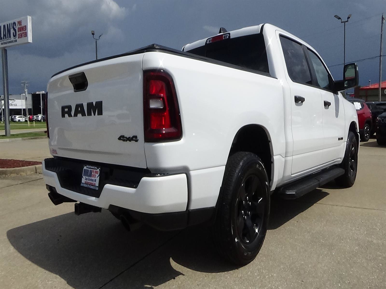 Used 2025 RAM 1500 Tradesman w/ Night Edition AWD/4WD image 6