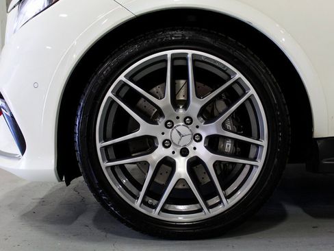 Used 2018 Mercedes-Benz GLE 63 AMG 4MATIC w/ Premium 3 Package image 38