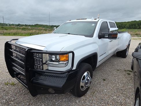 Used 2015 GMC Sierra 3500 Denali w/ Duramax Plus Package AWD/4WD image 3