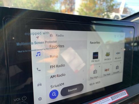 New 2026 Toyota Prius Plug-In Hybrid FWD image 24