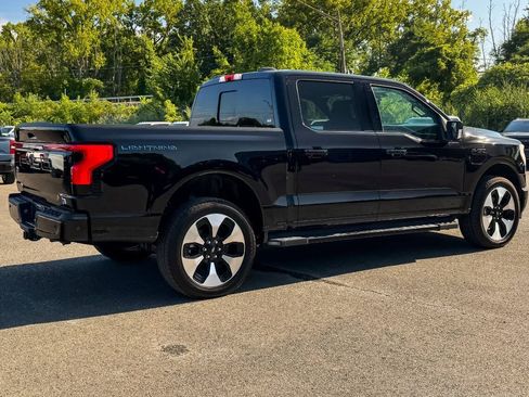 Used 2023 Ford F150 Lightning Platinum AWD/4WD image 3